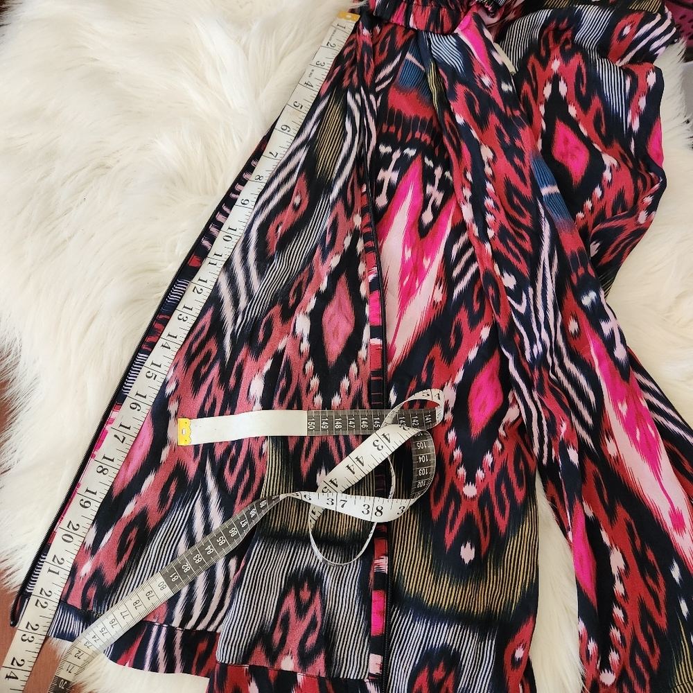 Vibrant Geometric Patterned Pants - Picture 9 of 14